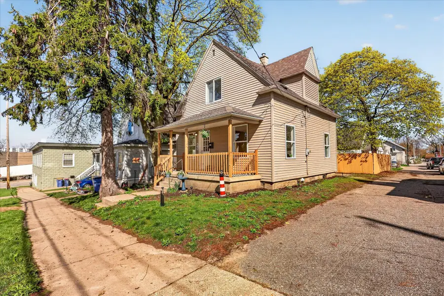 25 Palmer Street Nw, Grand Rapids, MI 49505 - #3