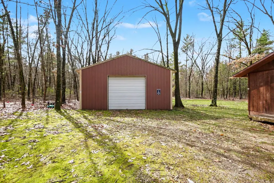 6233 S Middle Road, Newaygo, MI 49337 - #2