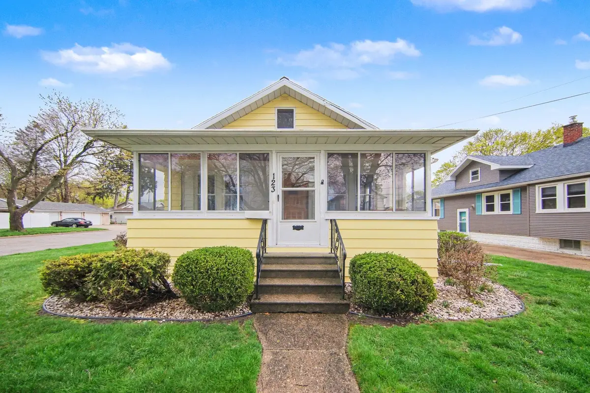 123 N Higby Street, Jackson, MI 49202 - #1