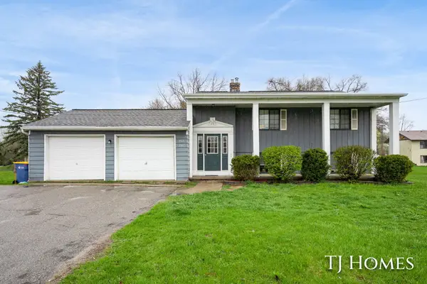 2561-2563 Burton Street Se, Grand Rapids, MI 49546