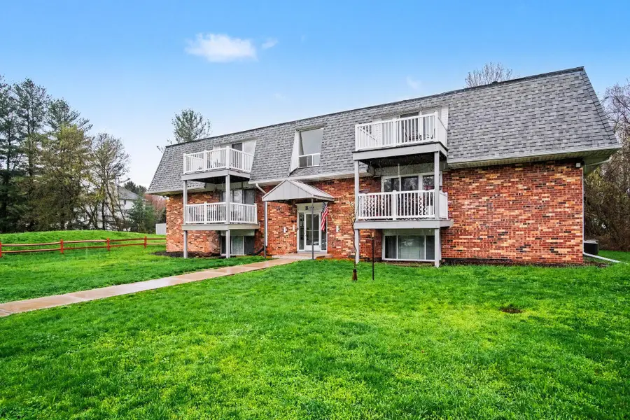 6712 Cascade Road Se #15, Grand Rapids, MI 49546 - #3