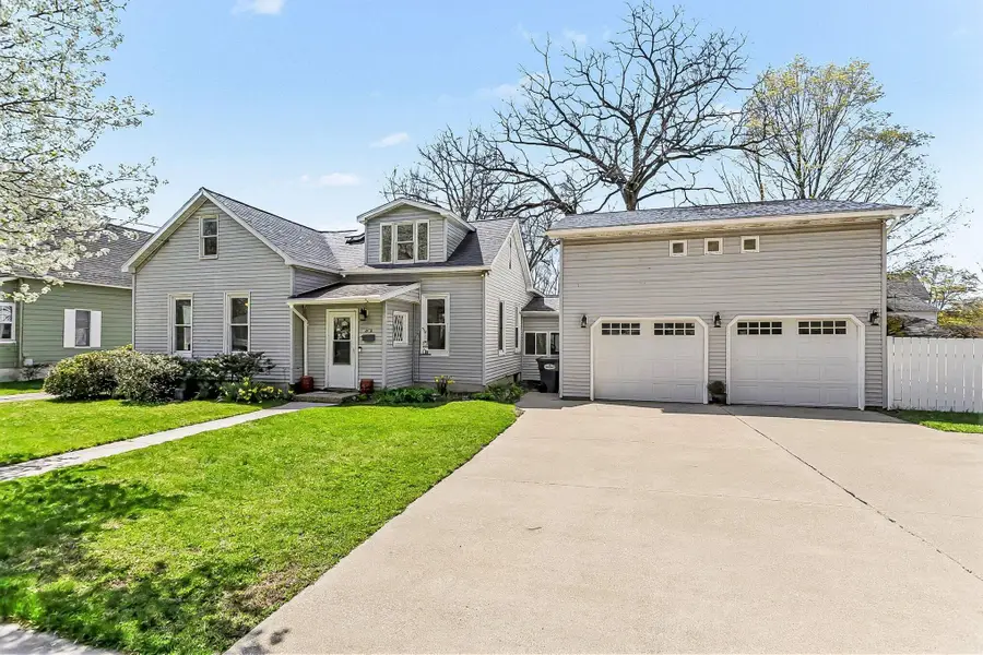 512 Lagrange Street, South Haven, MI 49090 - #2