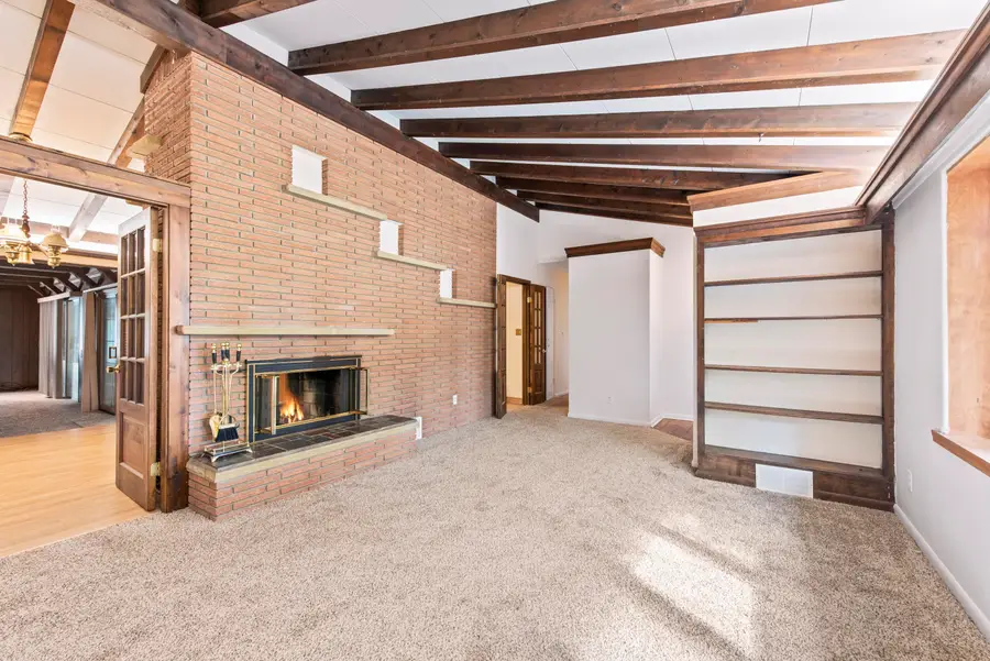 219 Ottawa Drive, Troy, MI 48085 - #2
