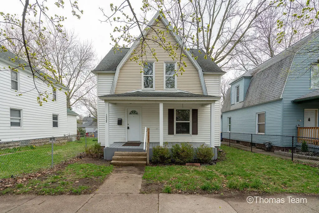 1528 Hamilton Avenue Nw, Grand Rapids, MI 49504 - #1