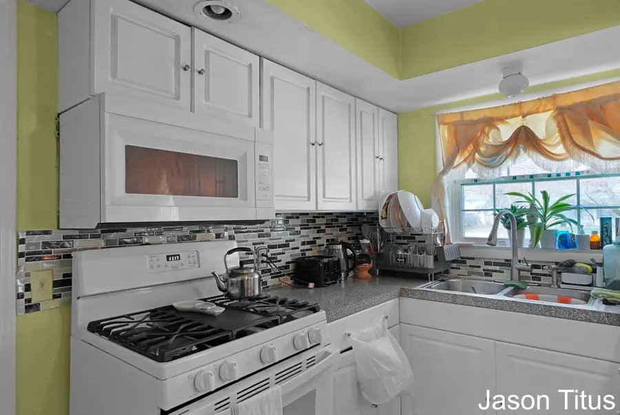 1696 Ball Avenue Ne, Grand Rapids, MI 49505 - #3