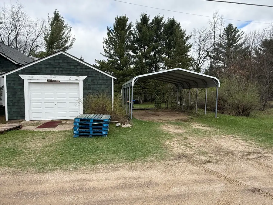 1902 W Ogilvie Avenue, Baldwin, MI 49304 - #2