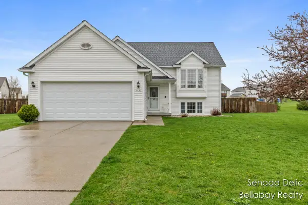 7121 Shady Knoll Drive Se, Caledonia, MI 49316