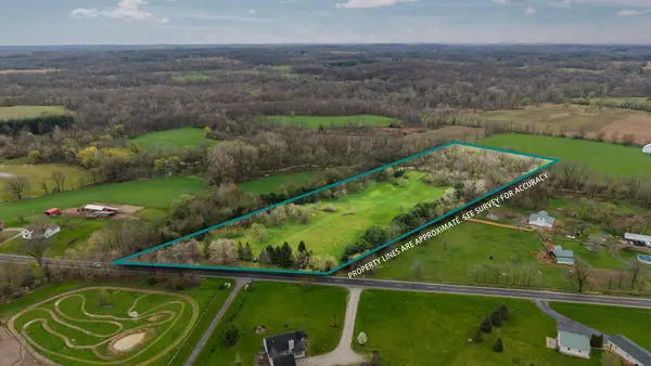 9602 Clinton Road, Manchester, MI 48158