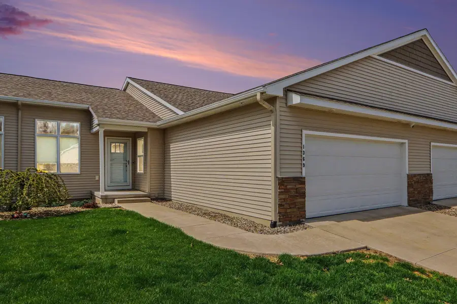 1369 S Village Circle, Kalamazoo, MI 49009 - #2