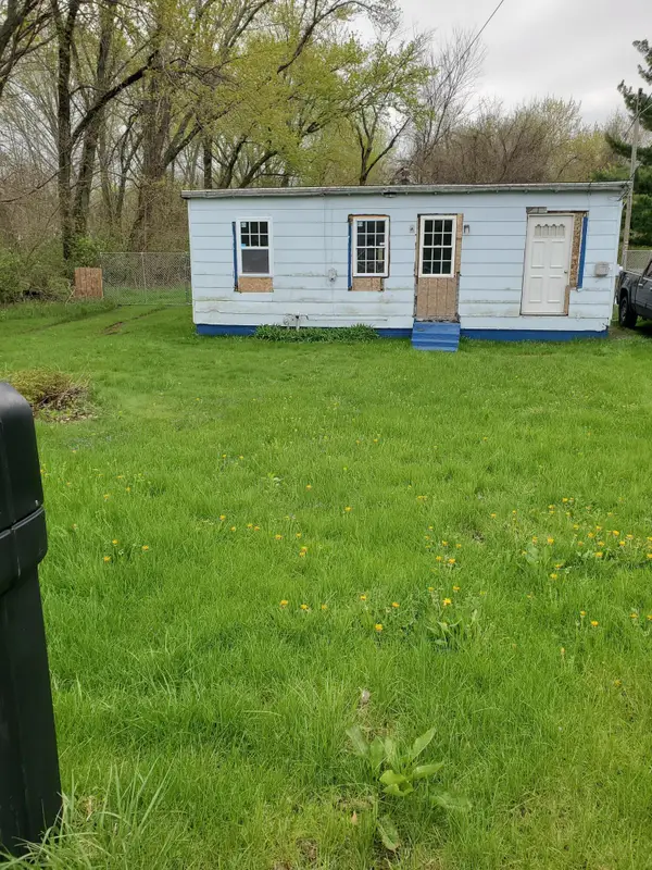1560 Highland Avenue, Benton Harbor, MI 49022