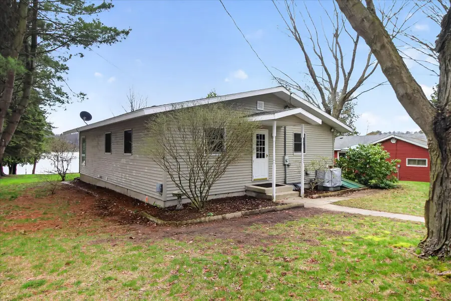 7797 Beverly Street, Shelby, MI 49455 - #3