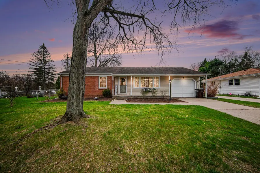 411 Park Road, Jackson, MI 49203 - #2