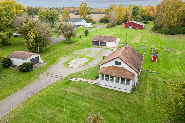 4154 W Carpenter Road, Flint, MI 48504