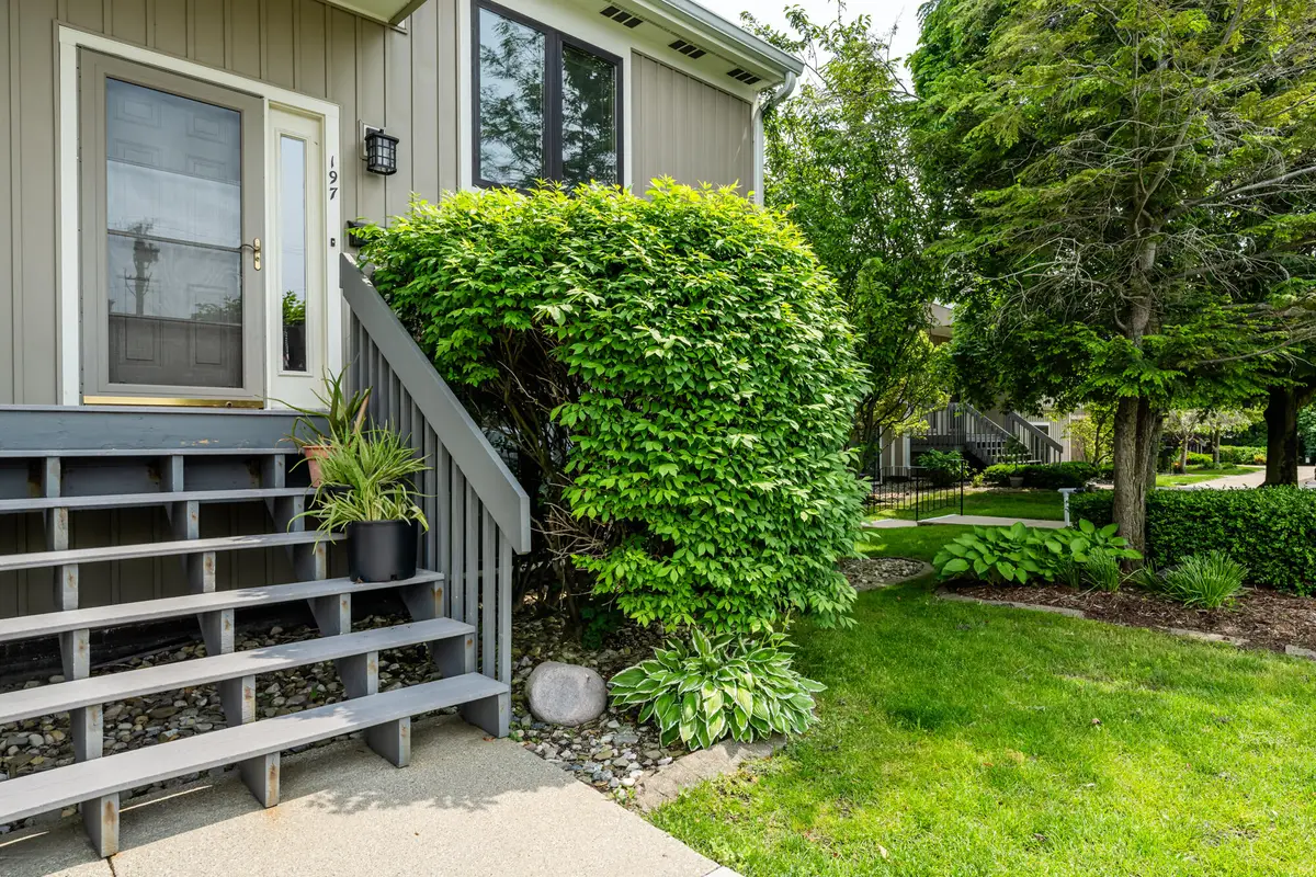 197 Wayne Street, Saint Joseph, MI 49085 - #1