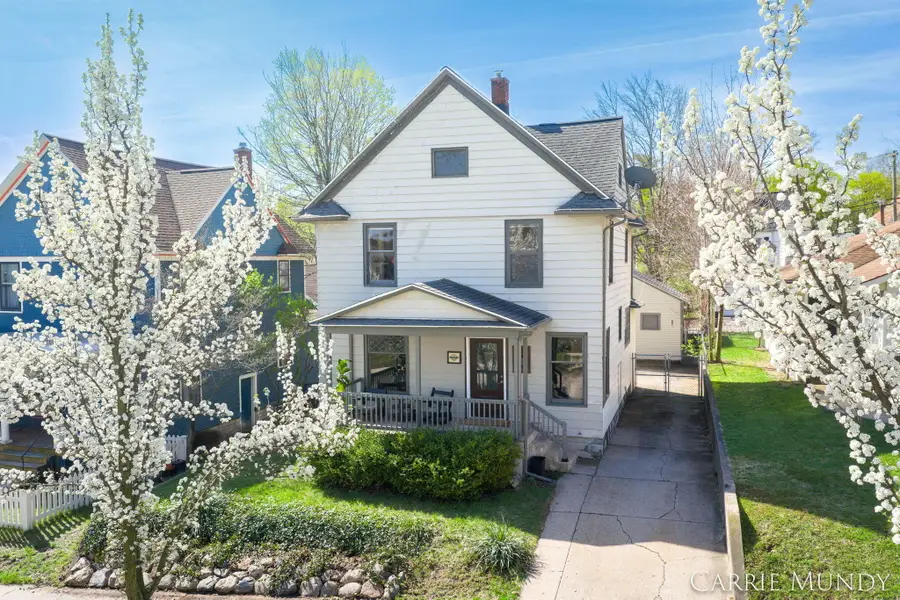 648 Crescent Street Ne, Grand Rapids, MI 49503 - #2