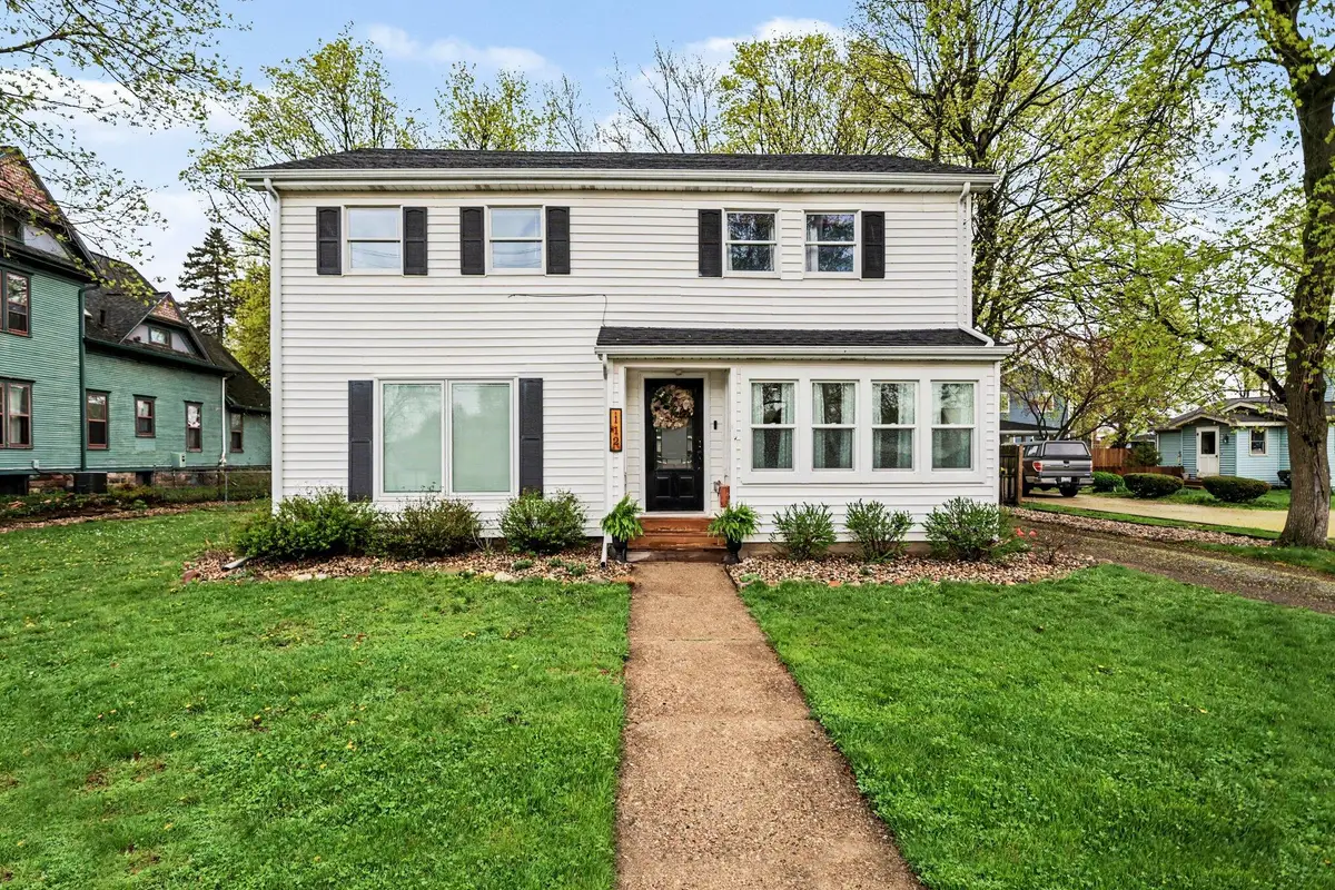 112 W Spruce Street, Marshall, MI 49068 - #1