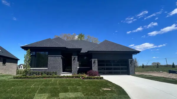57078 Meadowridge Drive, Washington, MI 48094