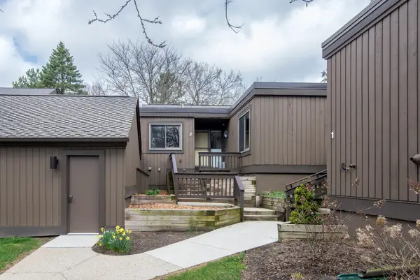2 Northwick Court, Ann Arbor, MI 48105