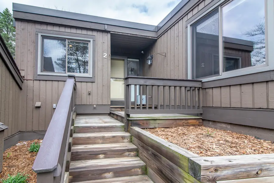 2 Northwick Court, Ann Arbor, MI 48105 - #2