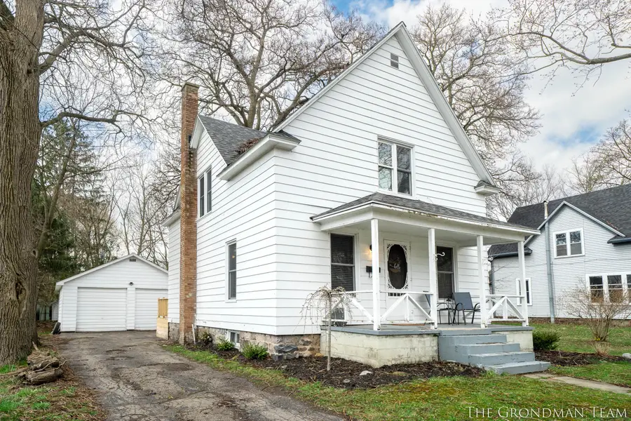 113 N Prospect Street, Belding, MI 48809 - #2