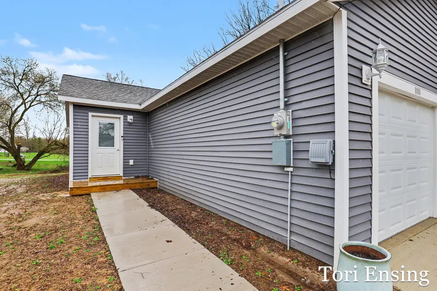 1111 E Pearl Street, Greenville, MI 48838 - #2