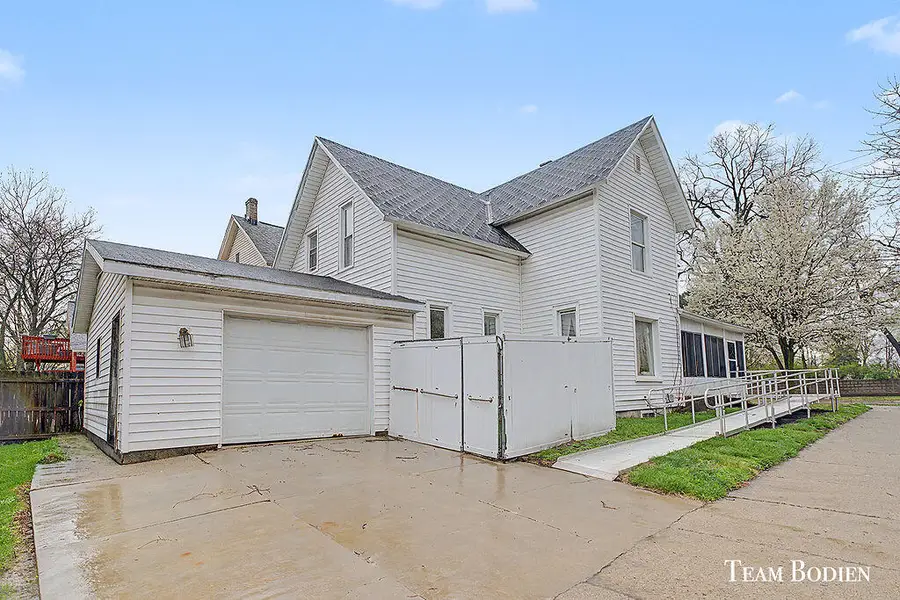 770 Fulton Street E, Grand Rapids, MI 49503 - #2