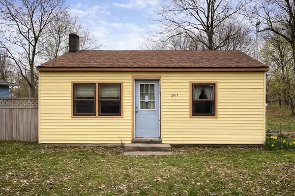 2912 Courtlandt Avenue, Kalamazoo, MI 49004