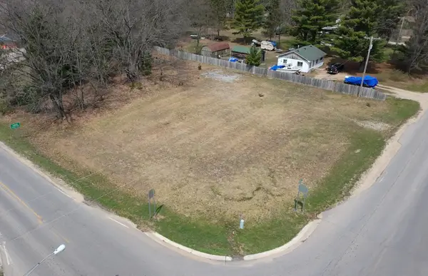 3976 Snyder Road, Wellston, MI 49689