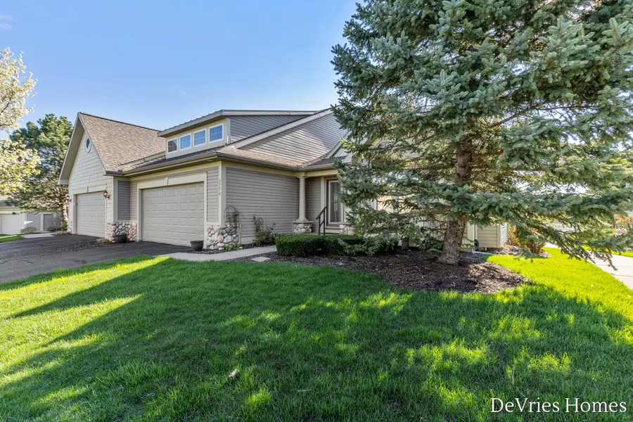 3774 Rain Tree Avenue #9, Hudsonville, MI 49426 - #2