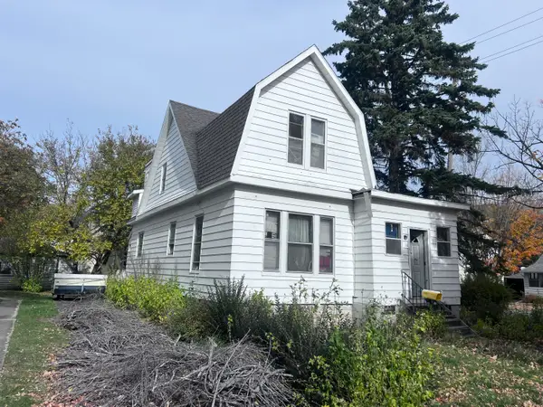 1023 Michigan Avenue, St. Joseph, MI 49085