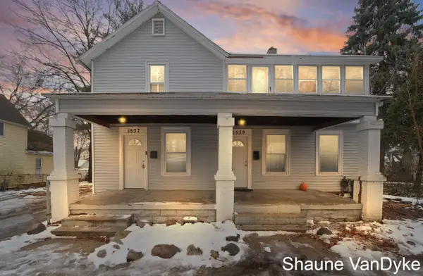 1537 Broadway Avenue Nw, Grand Rapids, MI 49504