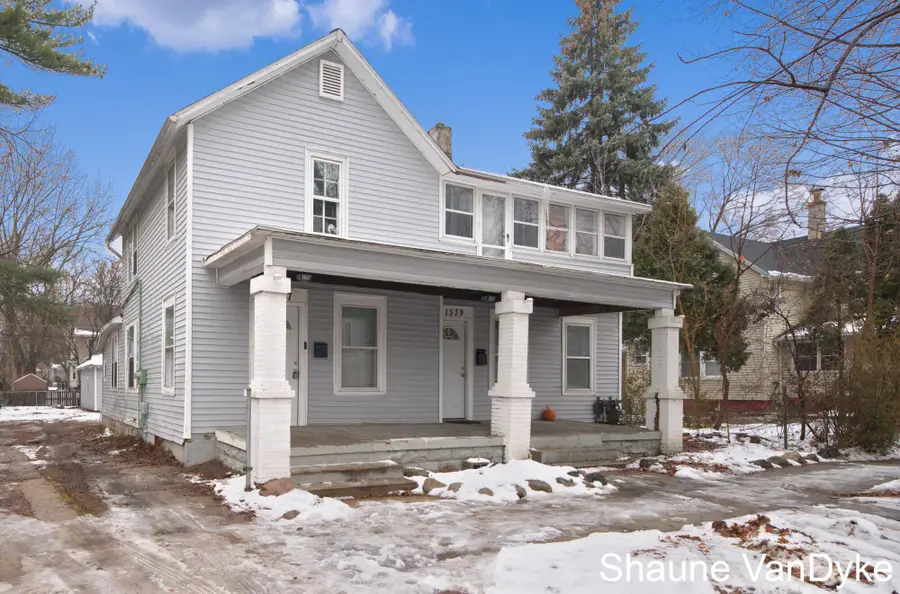 1537 Broadway Avenue Nw, Grand Rapids, MI 49504 - #2