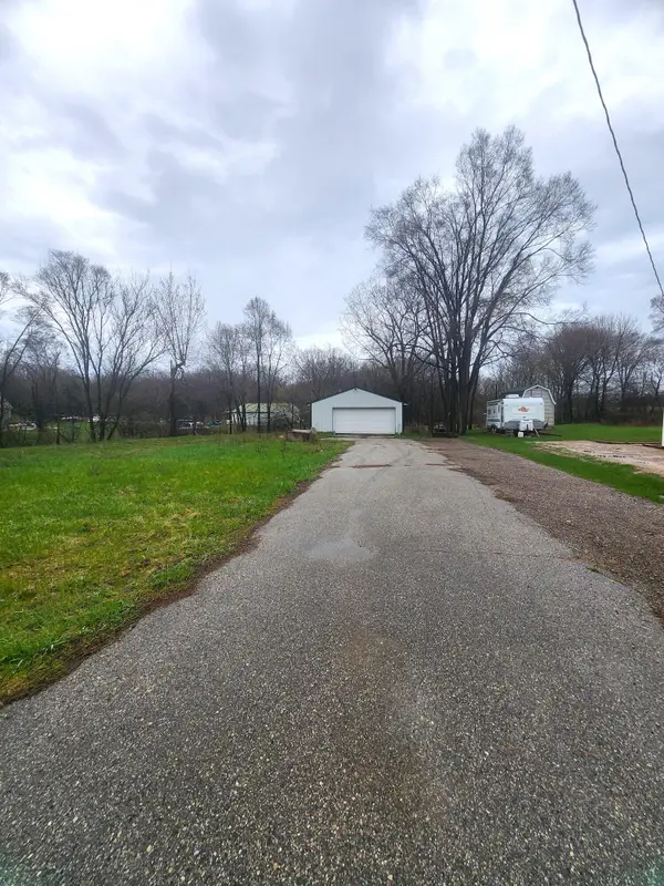 1491 S Leaton Road, Mount Pleasant, MI 48858