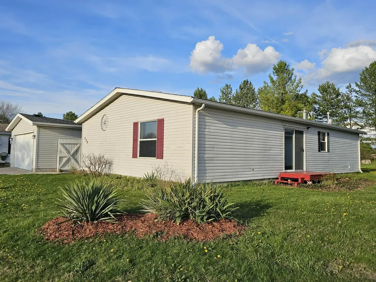229 Cadgewith E, Lansing, MI 48906 - #1