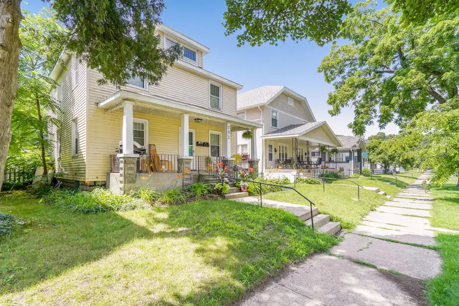 752 Crescent Street Ne, Grand Rapids, MI 49503 - #3