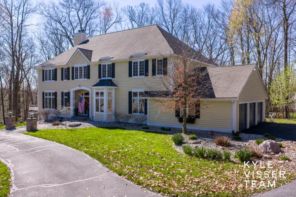 4608 Old Grand River Trail Ne, Ada, MI 49301