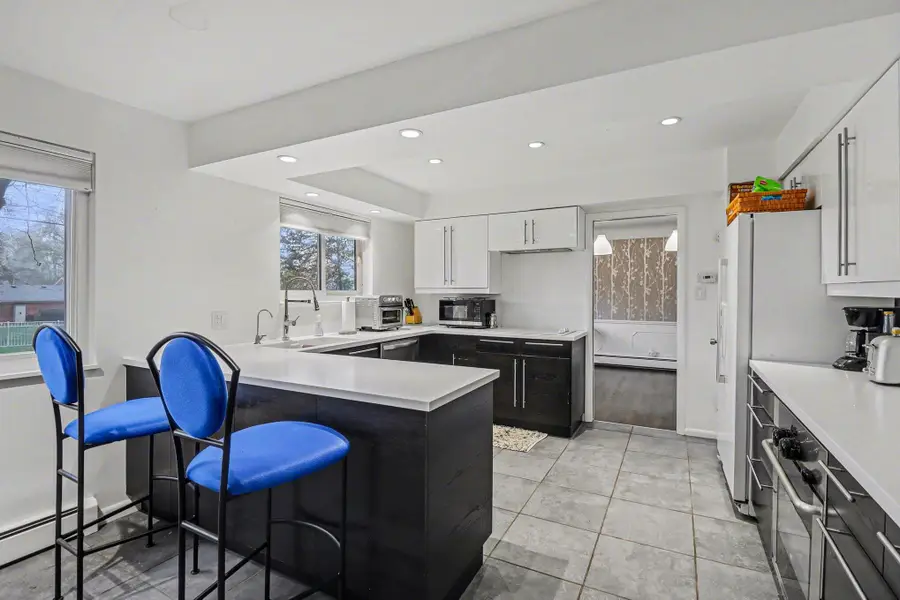 2028 E Hammond Lake Drive, Bloomfield Hills, MI 48302 - #3