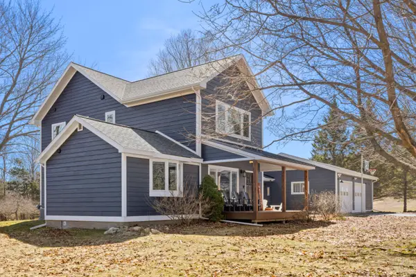 4457 Maidens Road, Onekama, MI 49675