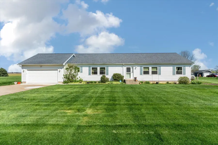 70915 Sterling Drive, Edwardsburg, MI 49112 - #2