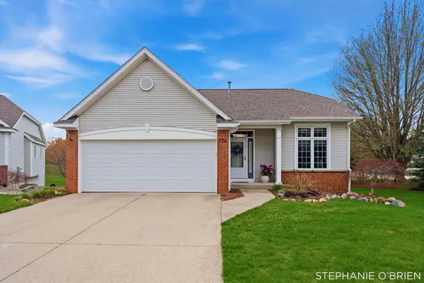774 Holly Creek Drive #1, Holland, MI 49423