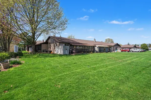 7384 Pinegrove Drive, Jenison, MI 49428