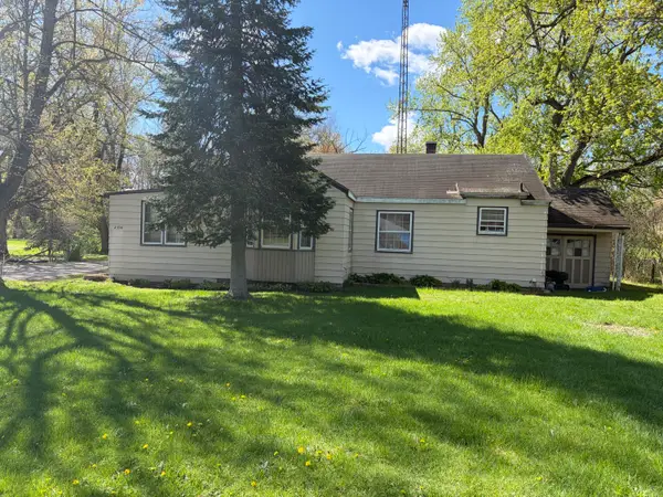 2394 Yankee Street, Niles, MI 49120