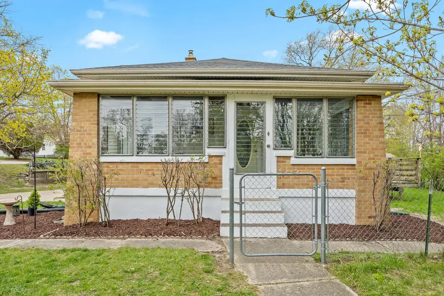 1635 Mcdonald Street Nw, Grand Rapids, MI 49504 - #2