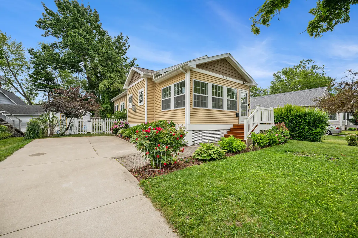 755 Indiana Avenue, South Haven, MI 49090 - #1