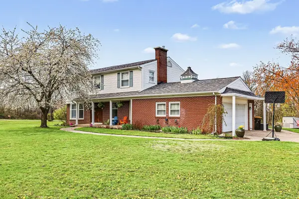 319 Greenridge Drive Nw, Grand Rapids, MI 49544