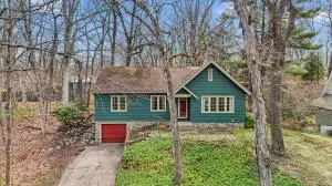 17 Angle Road, LaPorte, IN 46350