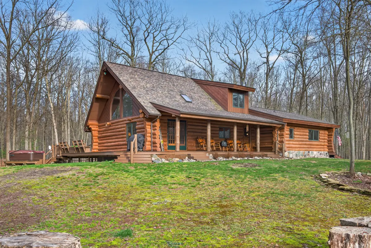 837 E Whitetail Drive, Midland, MI 48640 - #1