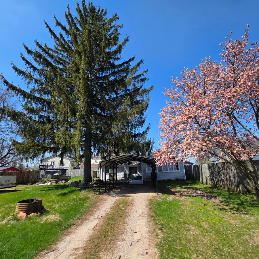 419 Jermyn Street, Ionia, MI 48846 - #2