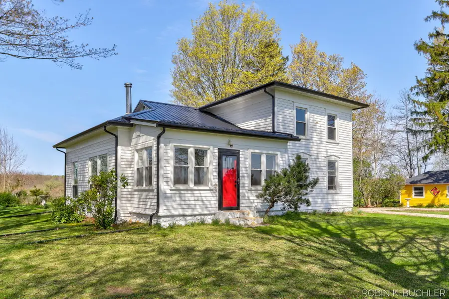 1614 66th Street #House, Fennville, MI 49408 - #2