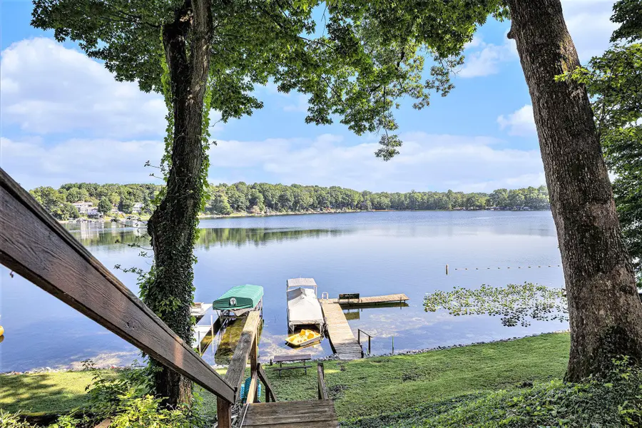 15891 Lakeview Drive, Buchanan, MI 49107 - #2